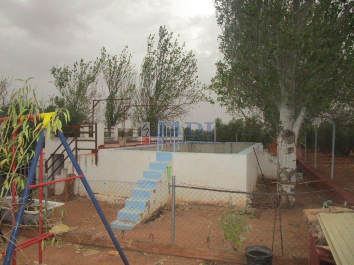 For sale of house in Valdepeñas