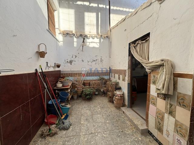 Venta de casa en Valdepeñas