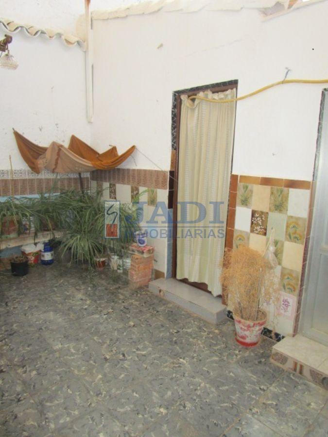 Venta de casa en Valdepeñas