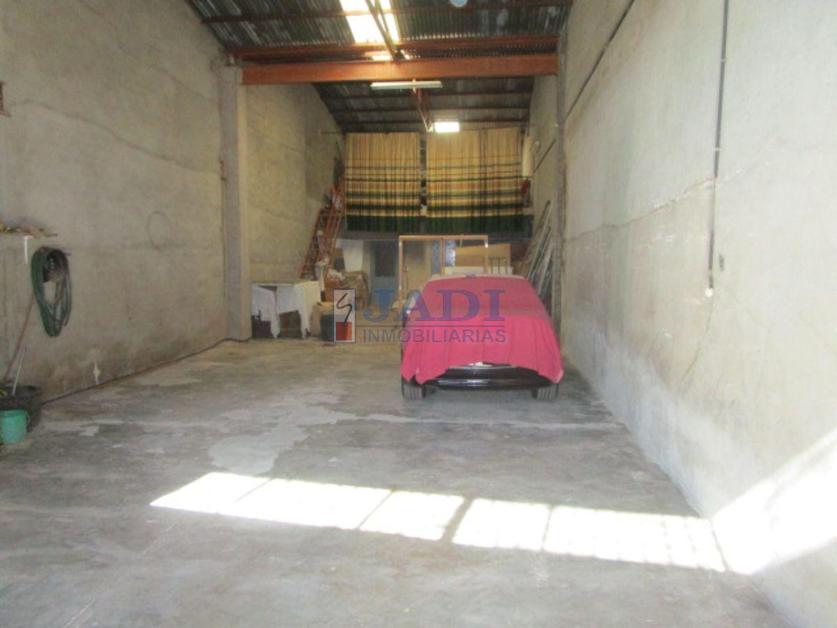 For sale of industrial plant/warehouse in Valdepeñas