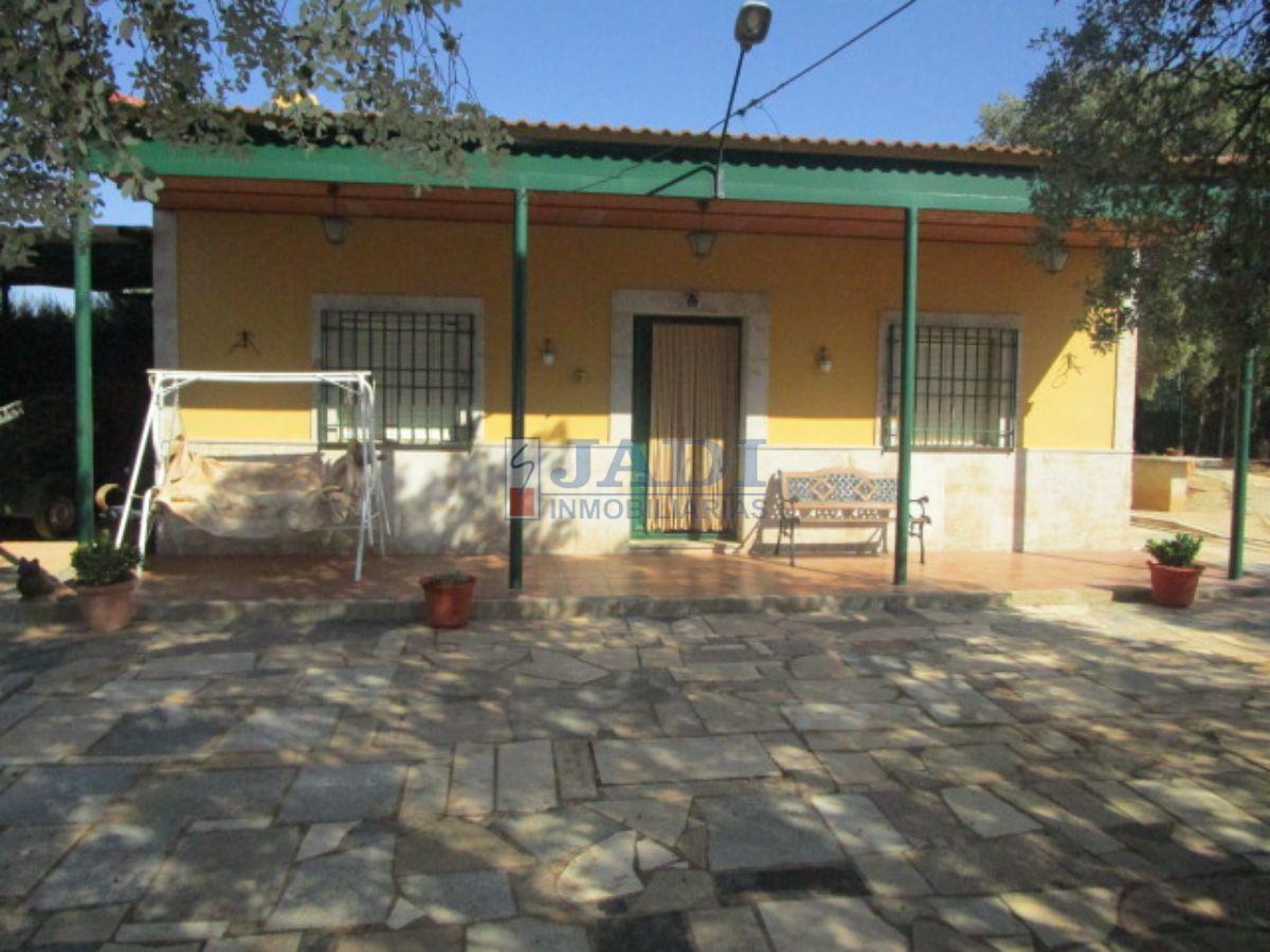 For sale of house in Valdepeñas