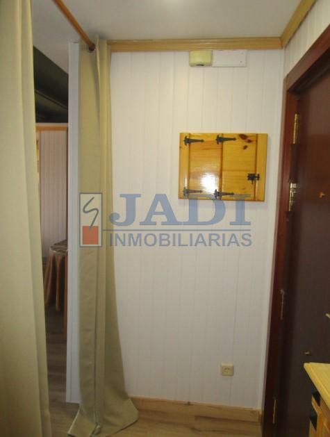 For sale of flat in Valdepeñas