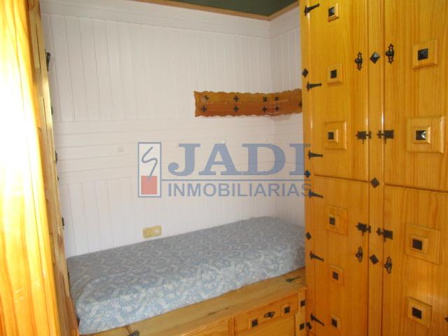 For sale of flat in Valdepeñas