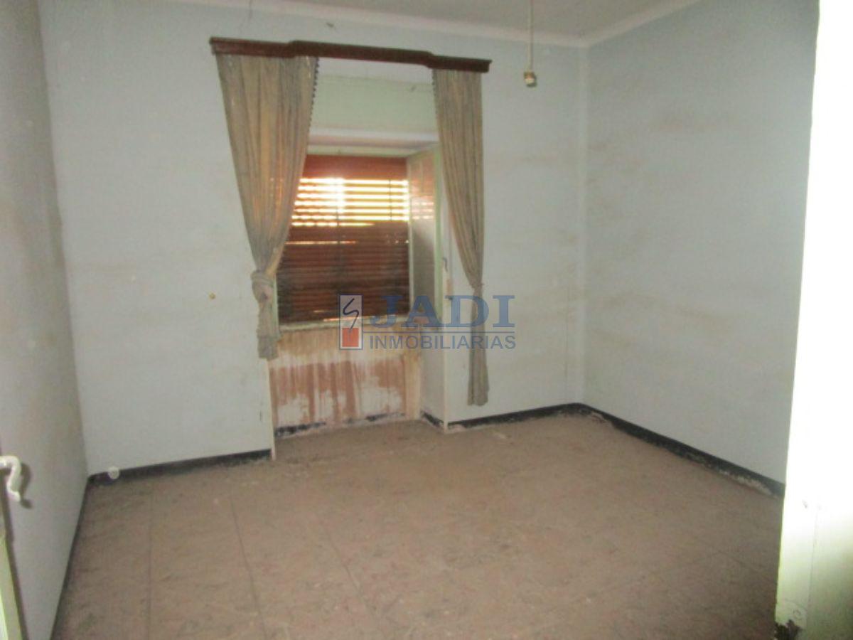 For sale of house in Valdepeñas