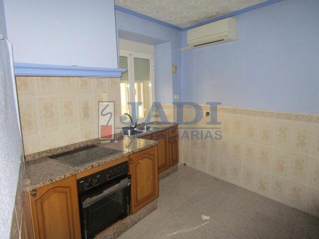 Venta de casa en Valdepeñas