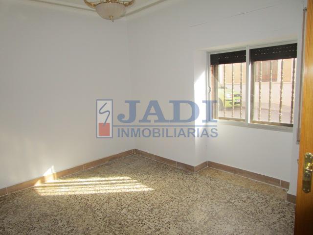 Venta de casa en Valdepeñas