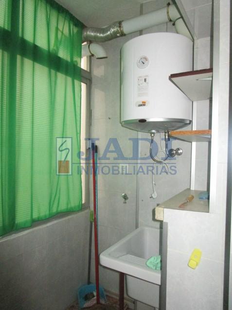 For sale of flat in Valdepeñas