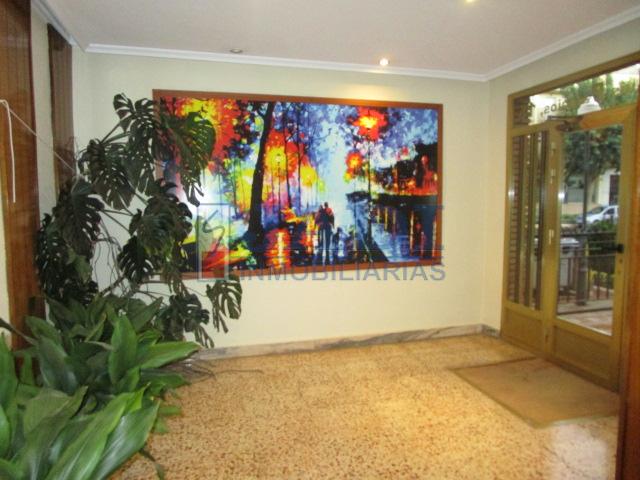 For sale of flat in Valdepeñas