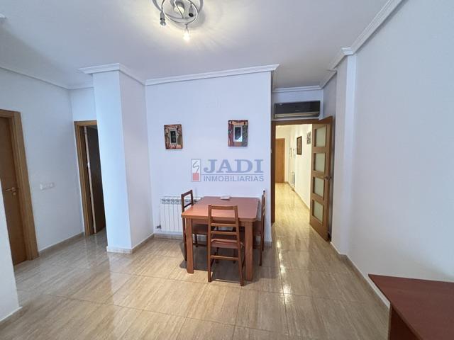 For rent of penthouse in Valdepeñas