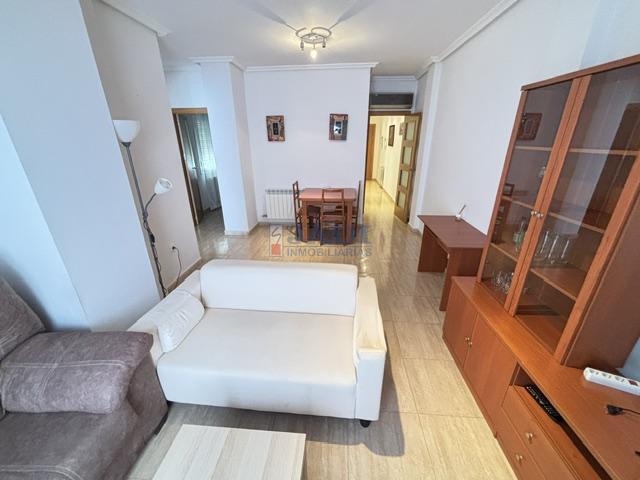For rent of penthouse in Valdepeñas