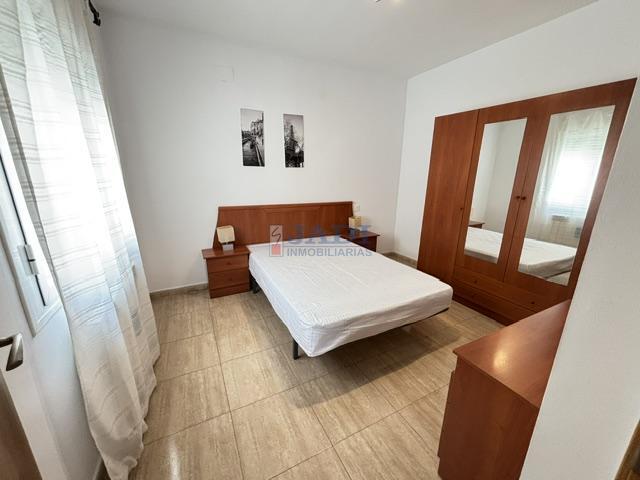 For rent of penthouse in Valdepeñas