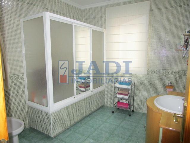 Venta de casa en Valdepeñas