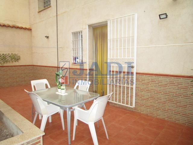 Venta de casa en Valdepeñas