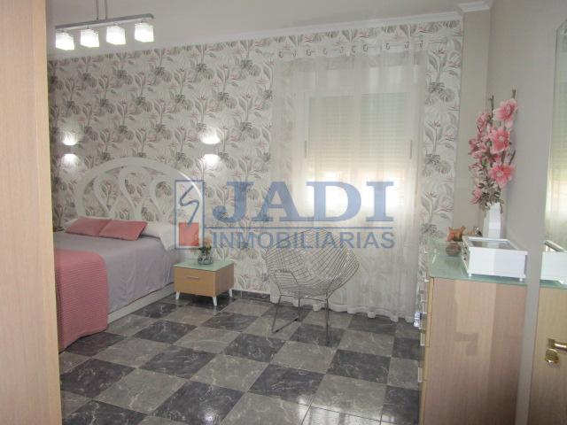Venta de casa en Valdepeñas