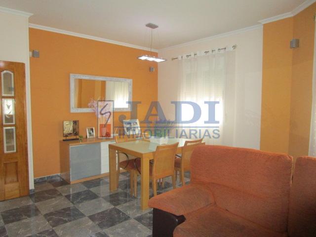 Venta de casa en Valdepeñas