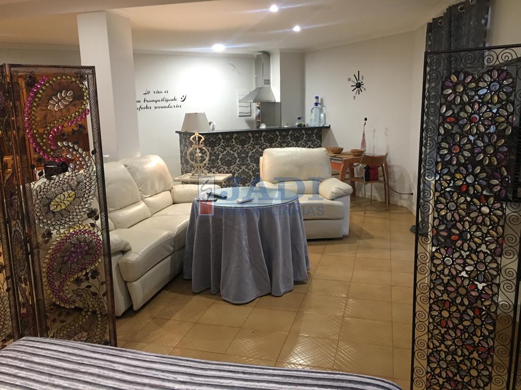 Venta de local en Valdepeñas