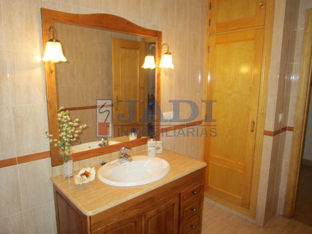 Venta de piso en Valdepeñas