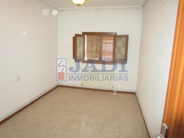 Venta de casa en Valdepeñas