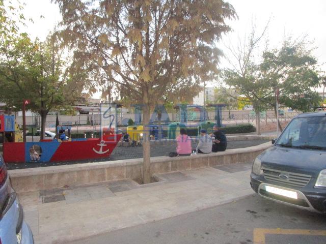For sale of premises in Valdepeñas