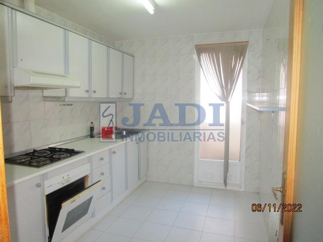 Venta de piso en Valdepeñas