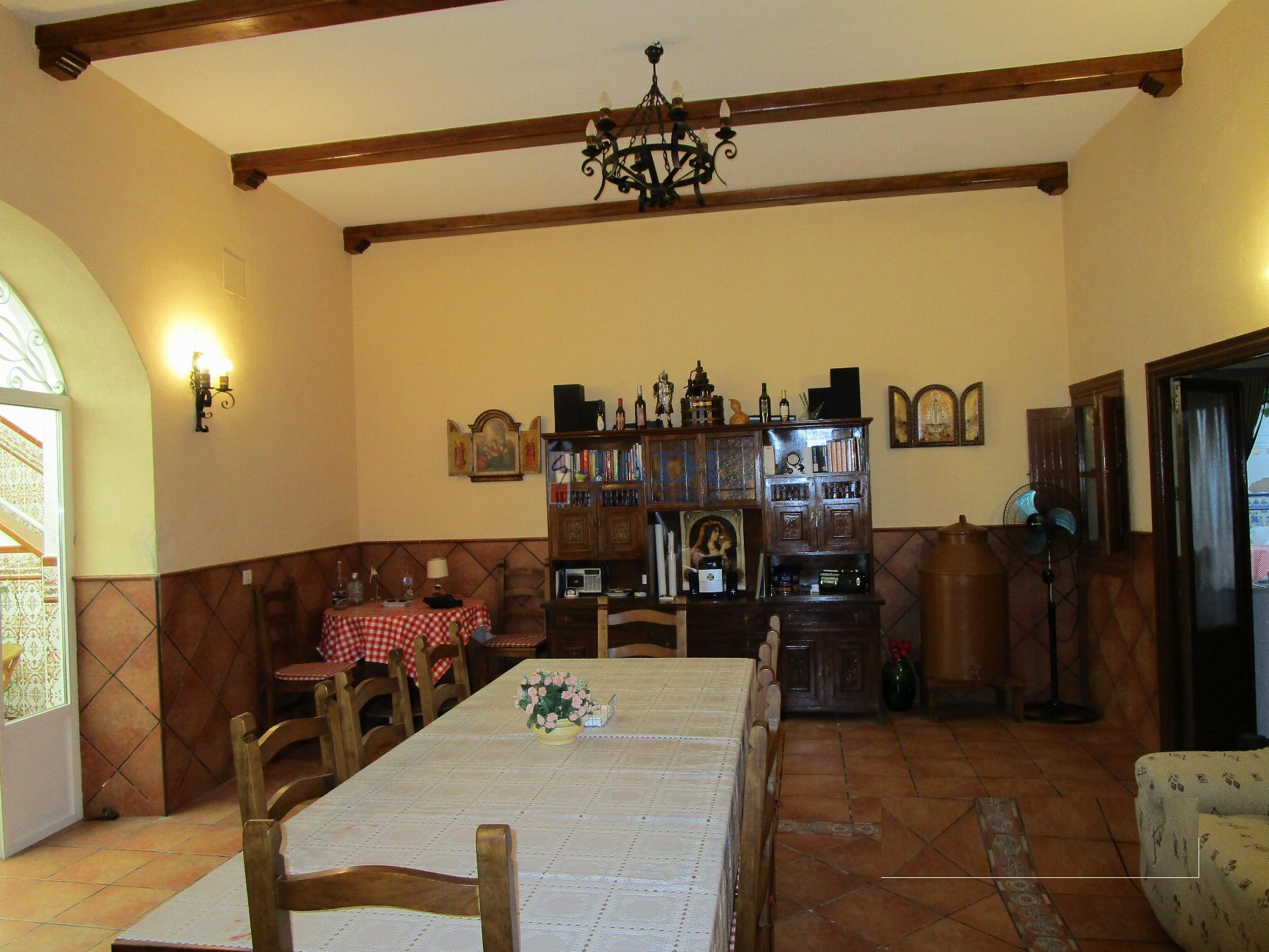 Venta de casa en Valdepeñas