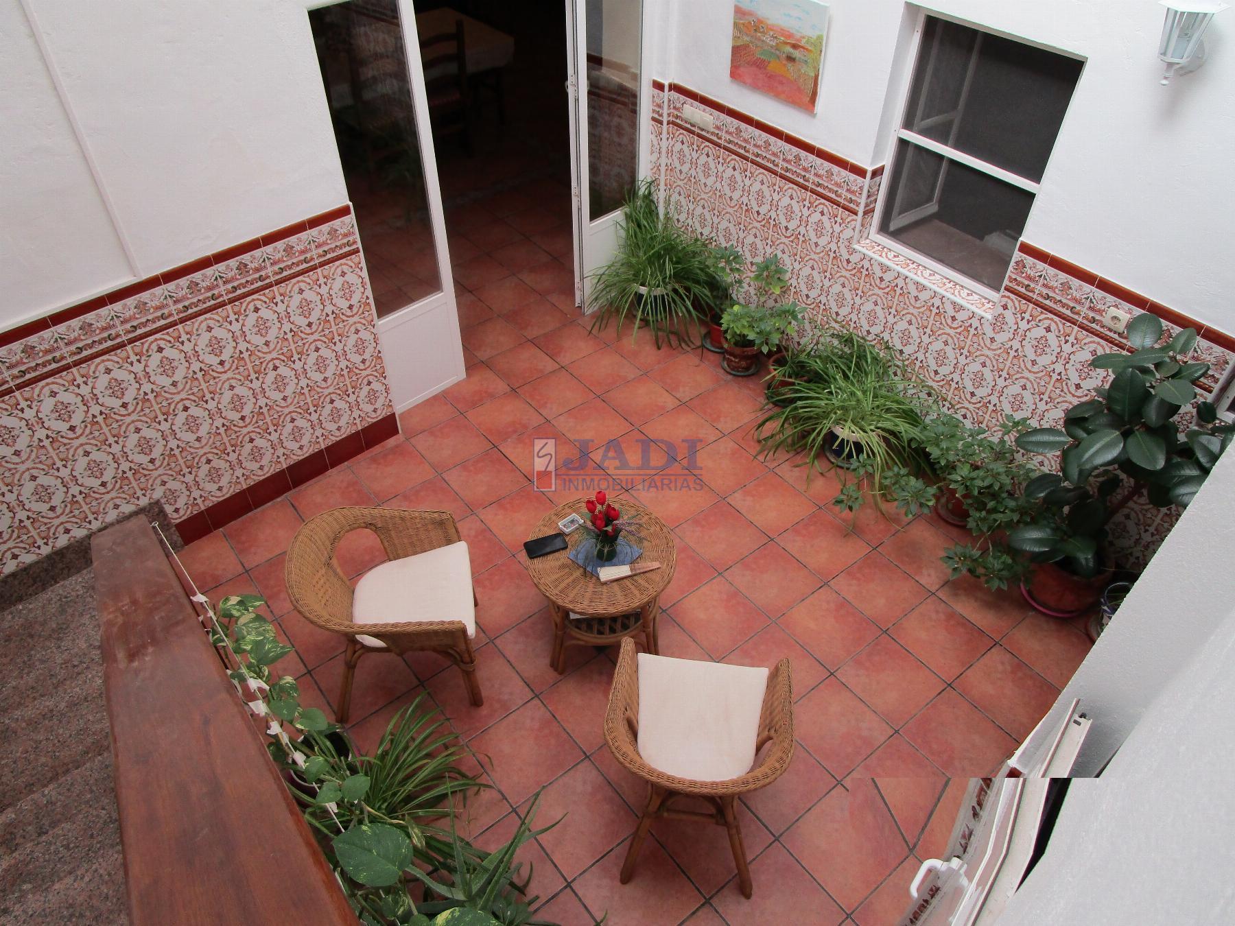 Venta de casa en Valdepeñas