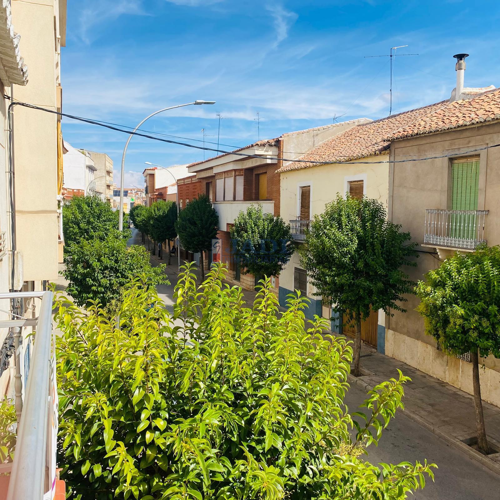 Venta de casa en Valdepeñas