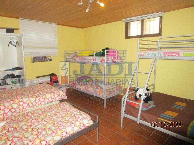 Venta de chalet en Valdepeñas