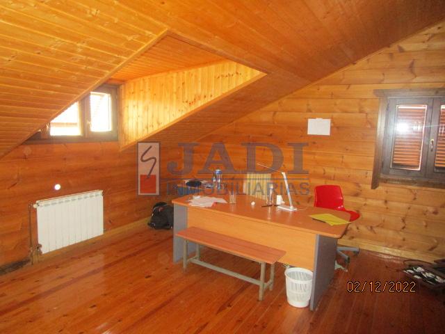Venta de chalet en Valdepeñas