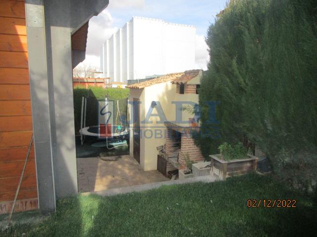 Venta de chalet en Valdepeñas