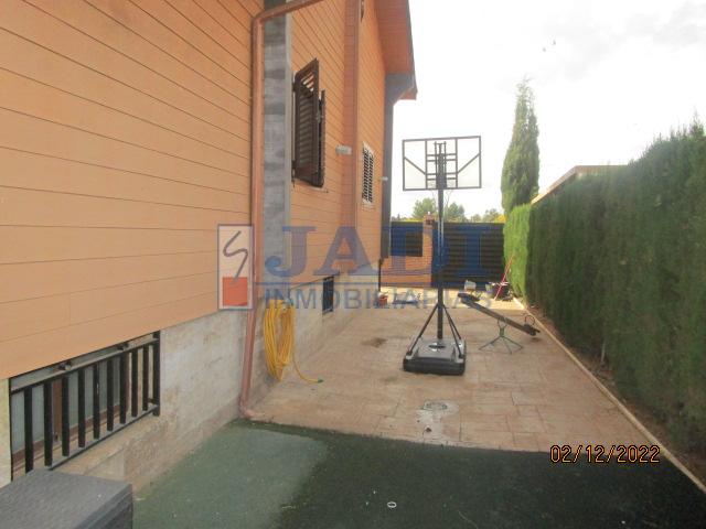 Venta de chalet en Valdepeñas
