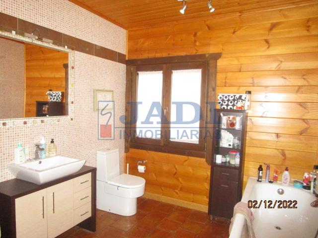 Venta de chalet en Valdepeñas