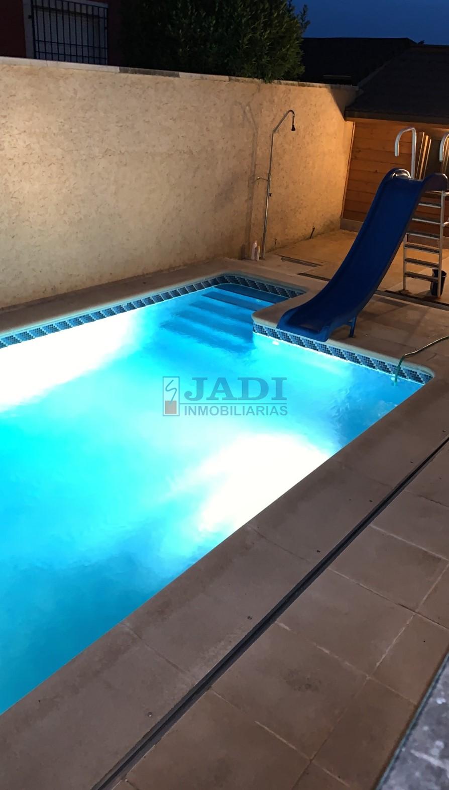 Venta de chalet en Valdepeñas