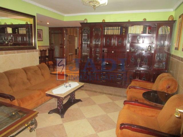 For rent of house in Valdepeñas