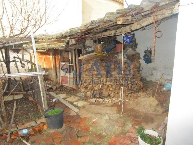 For sale of house in Valdepeñas