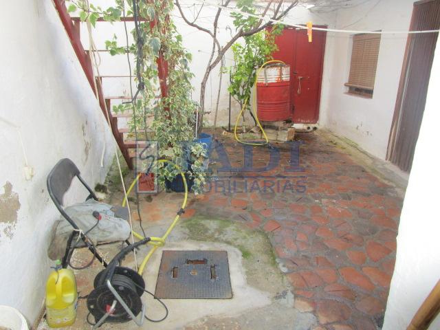 For sale of house in Valdepeñas