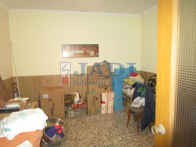 For sale of house in Valdepeñas