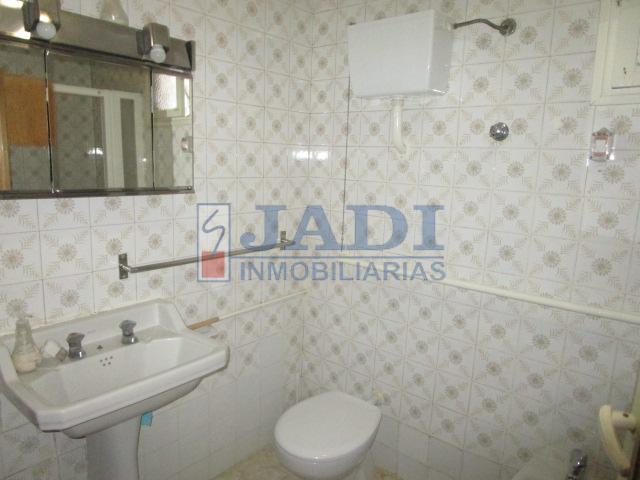 For sale of house in Valdepeñas