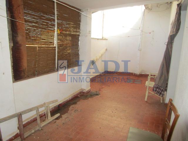 For sale of house in Valdepeñas