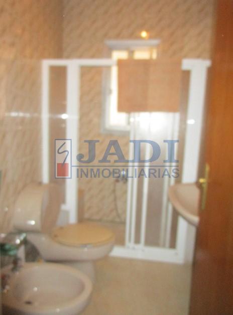 For sale of house in Valdepeñas