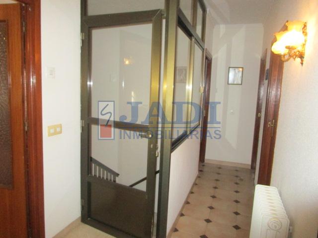 For sale of house in Valdepeñas