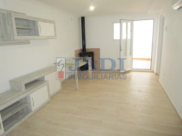 For sale of house in Valdepeñas