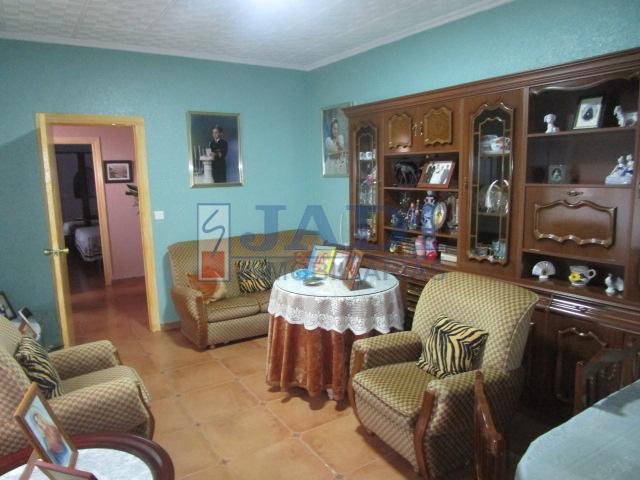 For sale of house in Valdepeñas