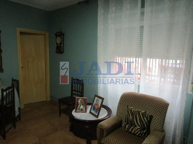 For sale of house in Valdepeñas