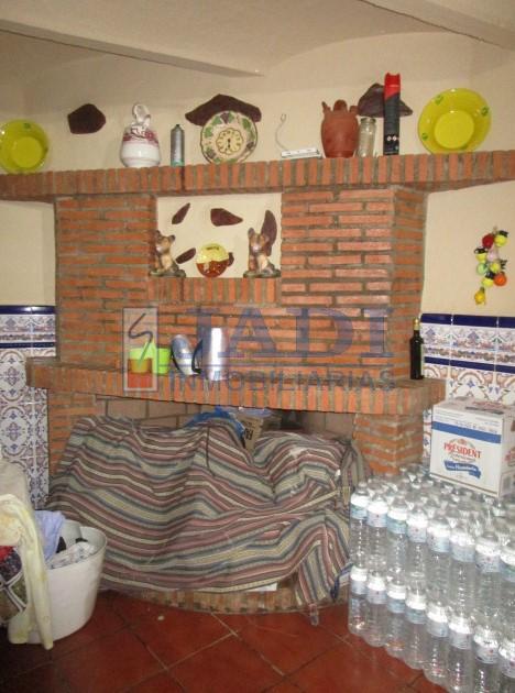 For sale of house in Valdepeñas