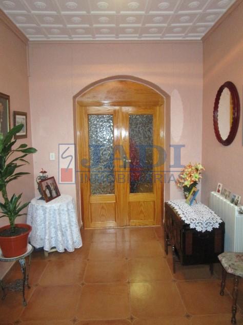 For sale of house in Valdepeñas