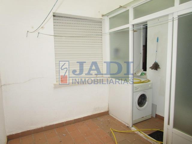 For sale of flat in Valdepeñas
