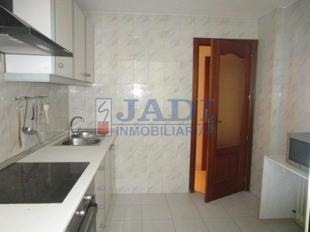 For sale of flat in Valdepeñas