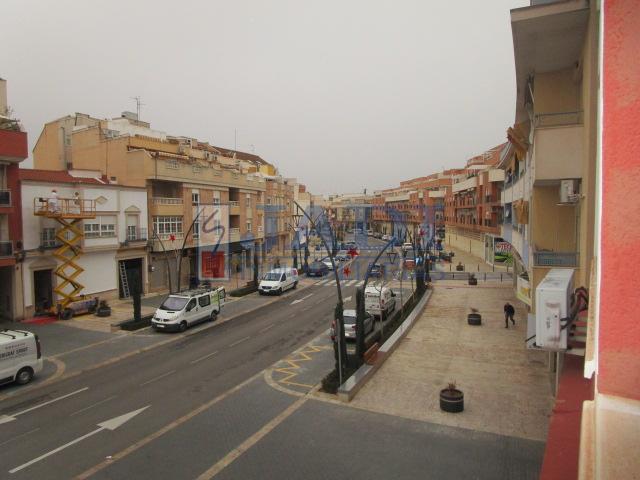For sale of flat in Valdepeñas