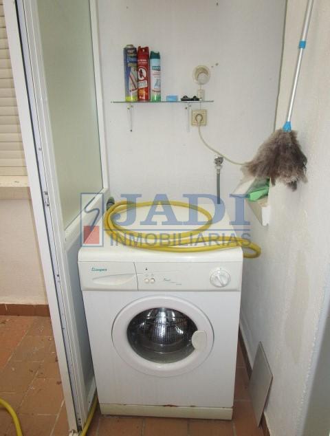 For sale of flat in Valdepeñas